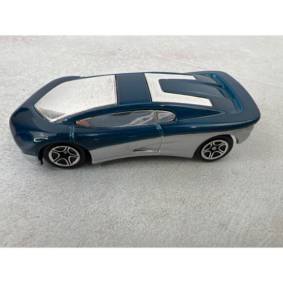 Matchbox Car‎ Street Streak 1995/ Blue & Siver - Picture 1 of 8